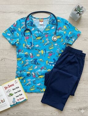 Dr. Seuss Small One Fish Two Fish Mock Wrap V-Neck Medical Scrub Top Pockets AOP